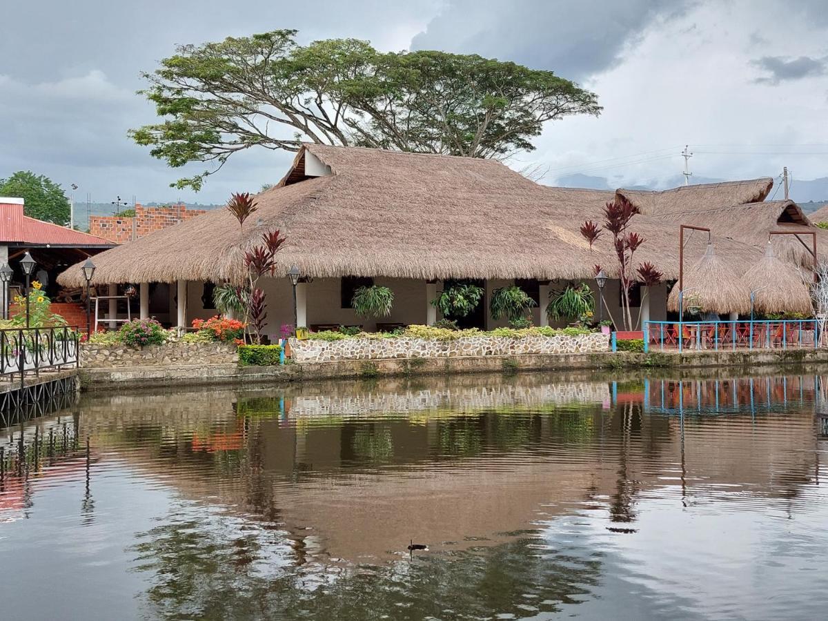 Hotel Campestre San Joaquin Garzón 外观 照片