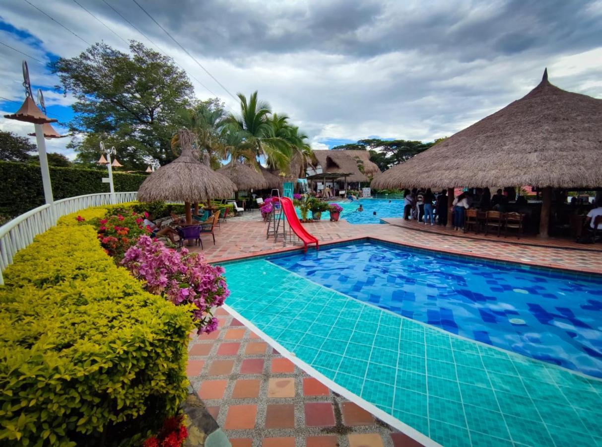 Hotel Campestre San Joaquin Garzón 外观 照片