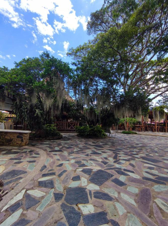 Hotel Campestre San Joaquin Garzón 外观 照片